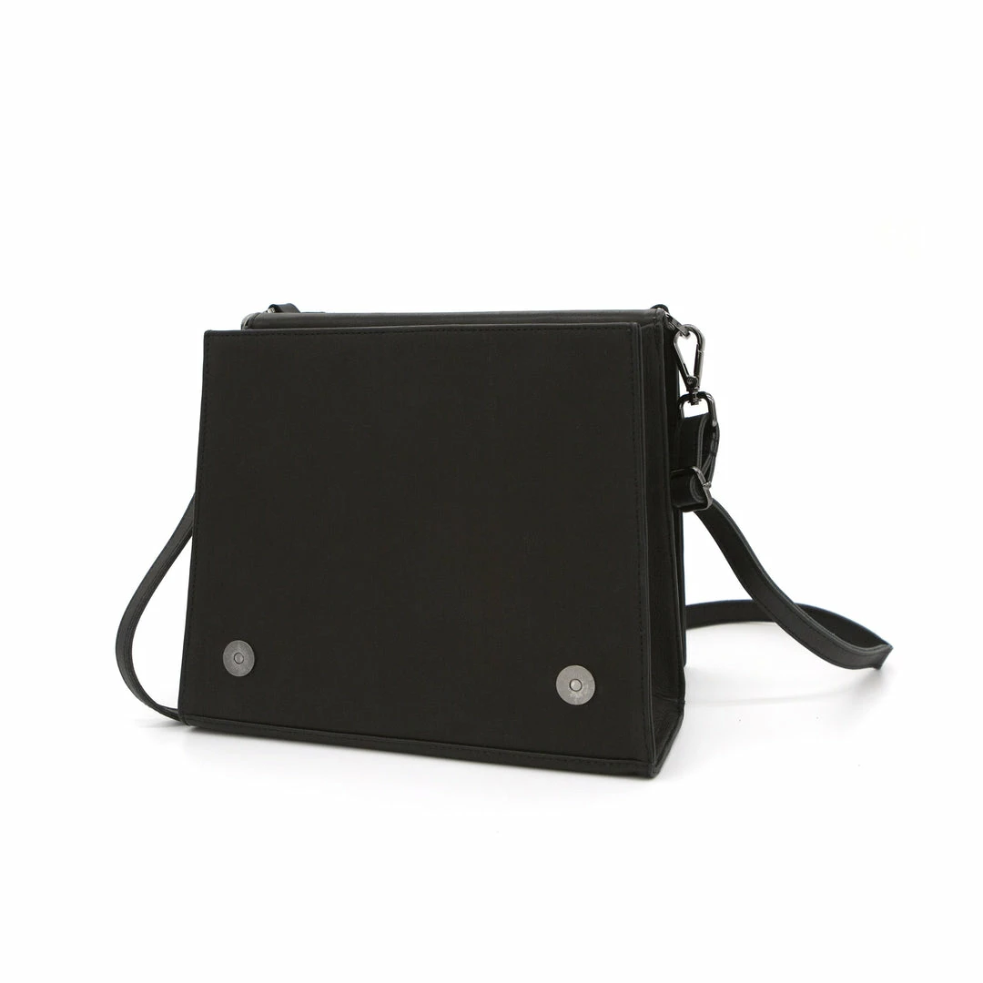 DESU X UN ACCESSORIES Acua Bag 9 DESU X UN ACCESSORIES Acua Bag