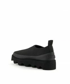 ISSEY MIYAKE X UN Bounce Fit 2 WOMEN