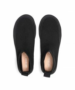 ISSEY MIYAKE X UN Bounce Fit Boot