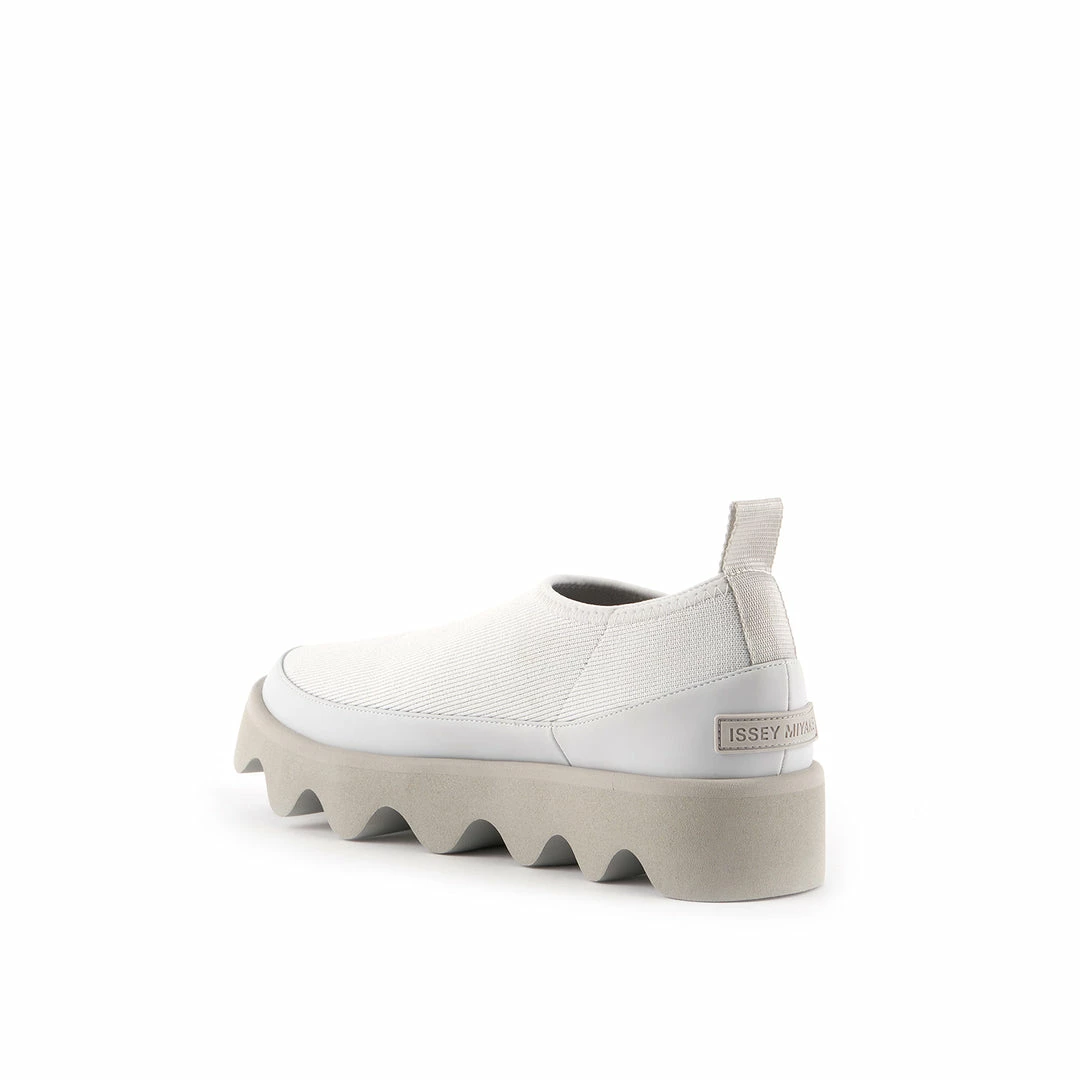 ISSEY MIYAKE X UN Bounce Fit 2 6 ISSEY MIYAKE X UN Bounce Fit 2