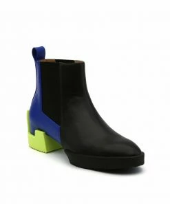 ISSEY MIYAKE X UN WOMEN Cubic Bootie