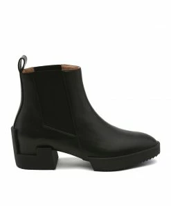 ISSEY MIYAKE X UN WOMEN Cubic Bootie