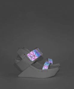 ANREALAGE X UN WOMEN Dimension Delta Wedge Sandal