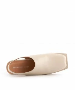 ISSEY MIYAKE X UN WOMEN Fin Flat 12 ISSEY MIYAKE X UN WOMEN Fin Flat