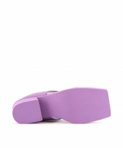 ISSEY MIYAKE X UN WOMEN Fin Sandal