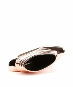 ZAHA HADID X UN Zaha Nova WOMEN 12 ZAHA HADID X UN Zaha Nova WOMEN