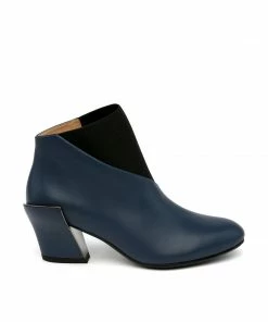 ISSEY MIYAKE X UN WOMEN Wrap Bootie Mid 20 ISSEY MIYAKE X UN WOMEN Wrap Bootie Mid