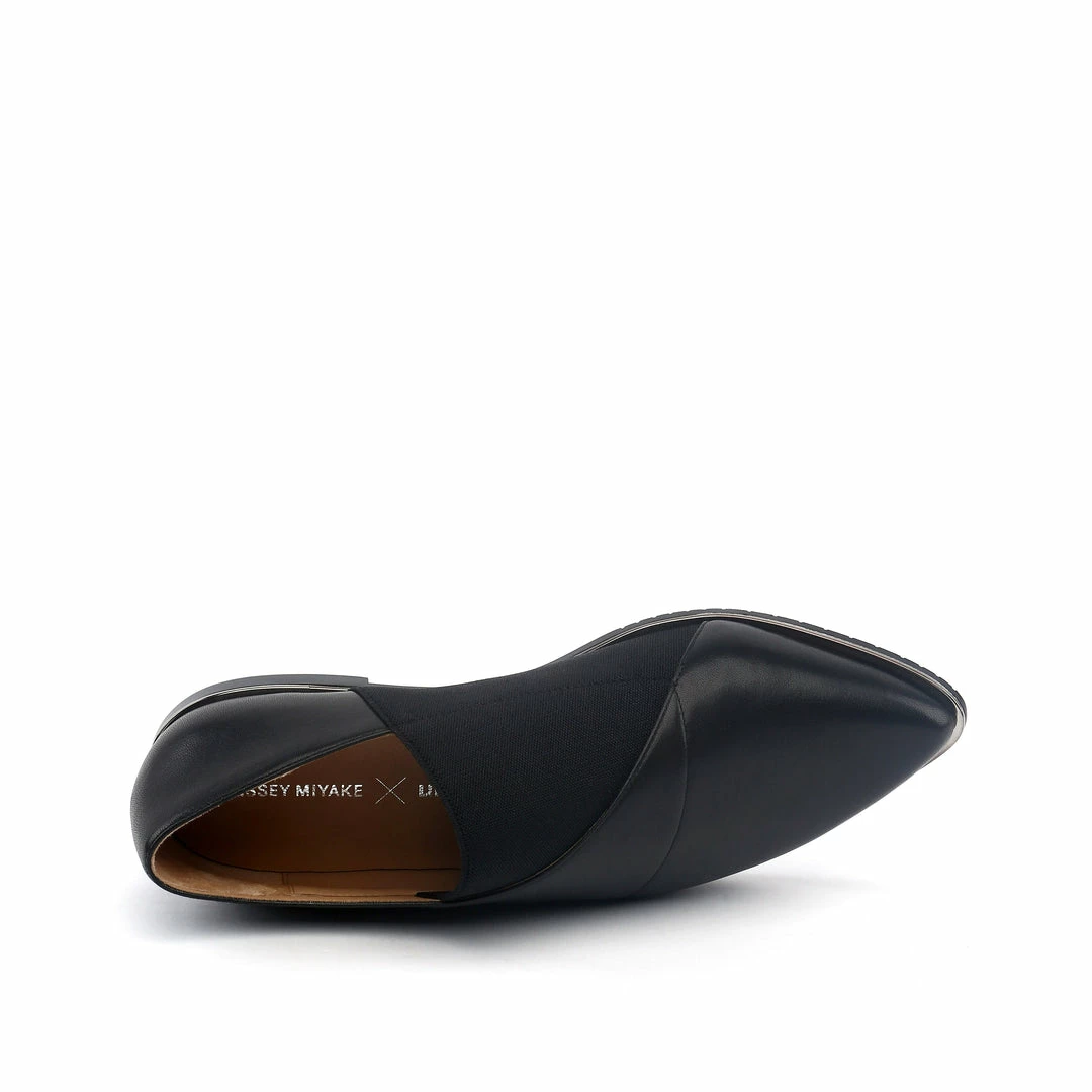 ISSEY MIYAKE X UN Wrap Lo 12 ISSEY MIYAKE X UN Wrap Lo