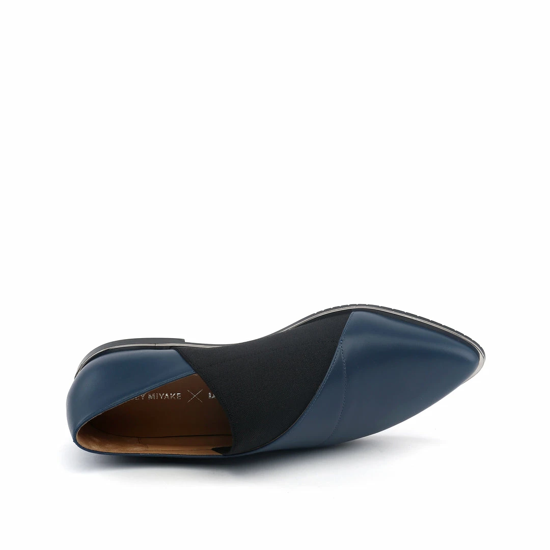 ISSEY MIYAKE X UN Wrap Lo 18 ISSEY MIYAKE X UN Wrap Lo